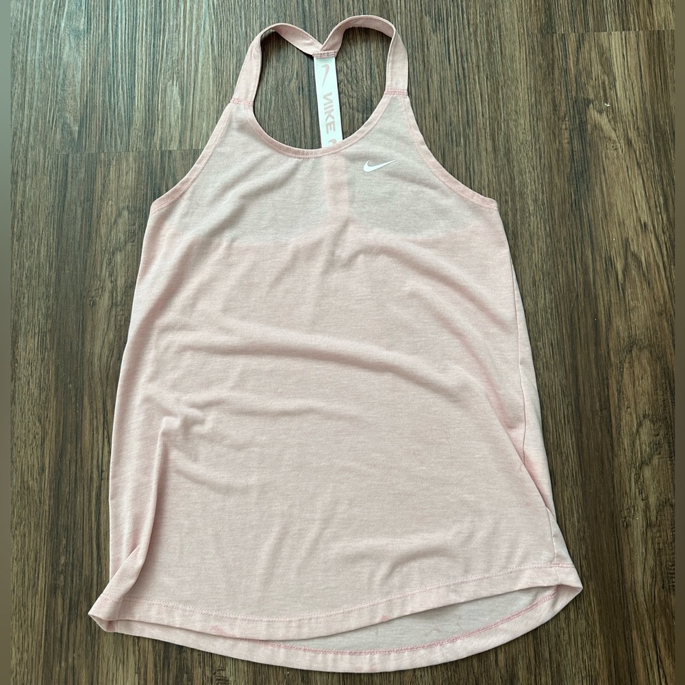 Light pink athletic tank top - Nike